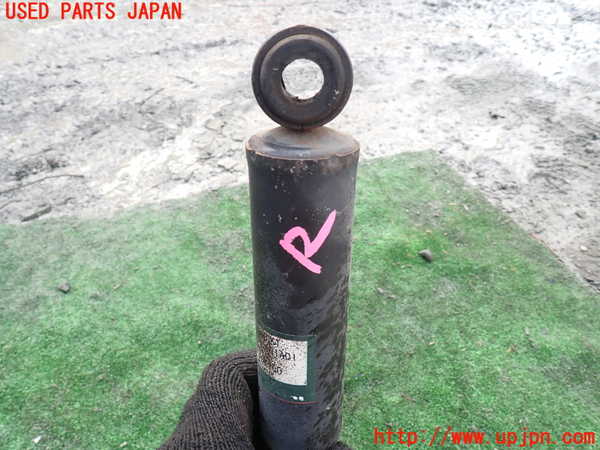 1UPJ-9230245070]ジムニー シエラ(JB32W)右リアショックアブソーバー 中古_2