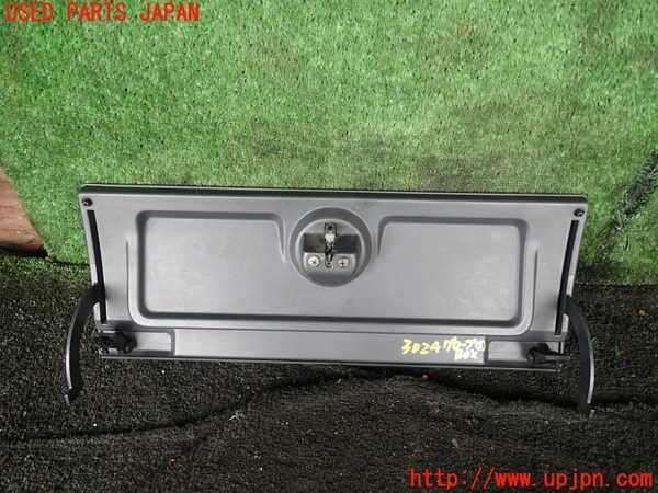 1UPJ-9230247516]ジムニー シエラ(JB32W)グローブボックス1 中古_2
