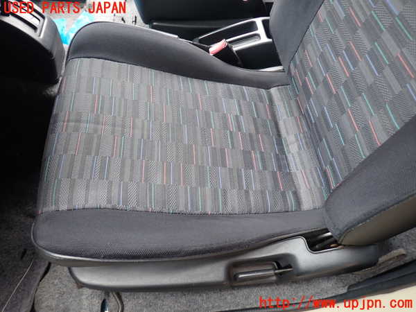 1UPJ-9230247065]ジムニー シエラ(JB32W)助手席シート 中古_3