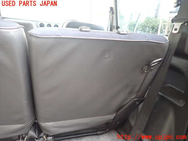 1UPJ-9230247145]ジムニー シエラ(JB32W)右2列目シート 中古_4