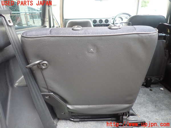 1UPJ-9230247175]ジムニー シエラ(JB32W)左2列目シート 中古_4