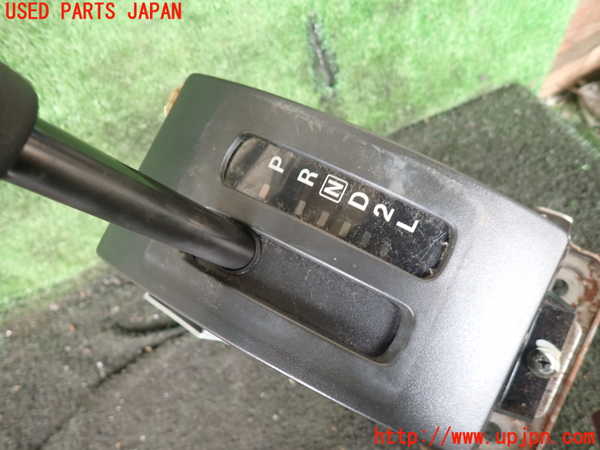 1UPJ-9230247555]ジムニー シエラ(JB32W)ATシフトレバー 中古_2