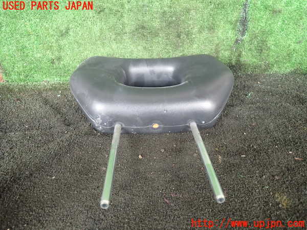 1UPJ-9230247040]ジムニー シエラ(JB32W)運転席ヘッドレスト 中古_3