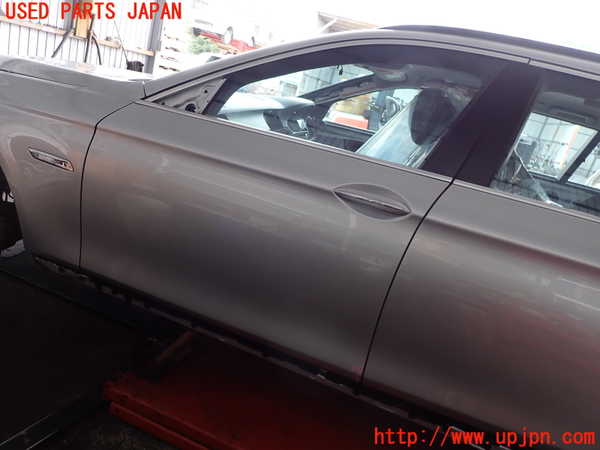 2UPJ-9230251260]BMW 523i ツーリング(XL20)(F11)左前ドア 中古(43R-00050 M62)_1