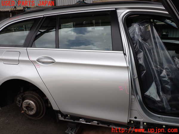 2UPJ-9230251290]BMW 523i ツーリング(XL20)(F11)右後ドア 中古(43R-00049 M25)_1
