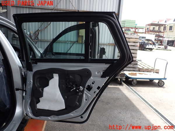 2UPJ-9230251290]BMW 523i ツーリング(XL20)(F11)右後ドア 中古(43R-00049 M25)_4