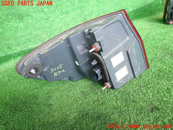 2UPJ-9230251530]BMW 523i ツーリング(XL20)(F11)右テールランプ 中古_2