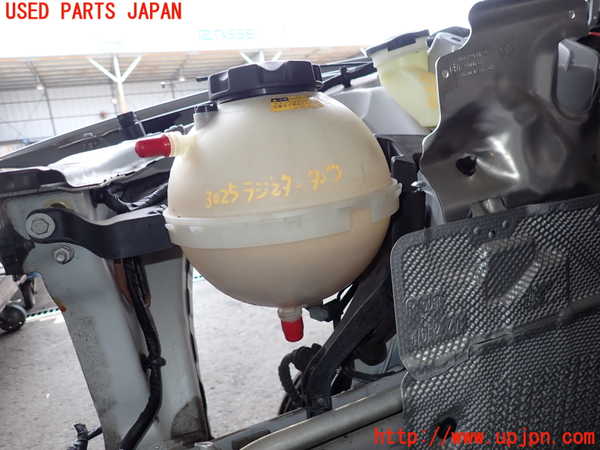 2UPJ-9230252410]BMW 523i ツーリング(XL20)(F11)ラジエータータンク 中古_2