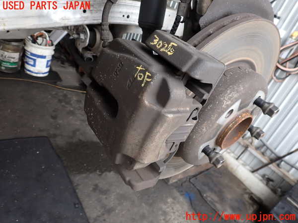 2UPJ-9230254080]BMW 523i ツーリング(XL20)(F11)右フロントキャリパー 中古_1