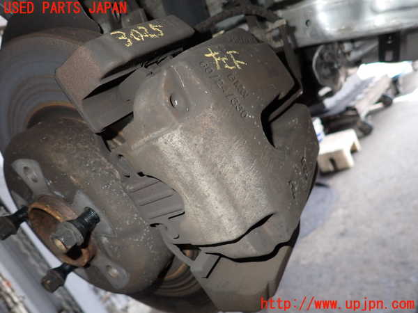 2UPJ-9230254085]BMW 523i ツーリング(XL20)(F11)左フロントキャリパー 中古_1