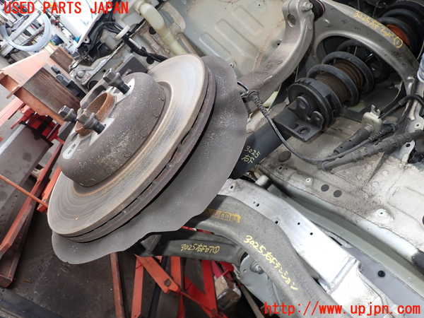 2UPJ-9230254290]BMW 523i ツーリング(XL20)(F11)右フロントナックルハブ 中古_2