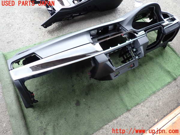 2UPJ-9230257505]BMW 523i ツーリング(XL20)(F11)ダッシュボード 中古_2