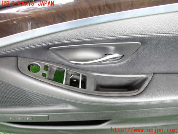 2UPJ-9230251234]BMW 523i ツーリング(XL20)(F11)右前ドア内張り 中古_2