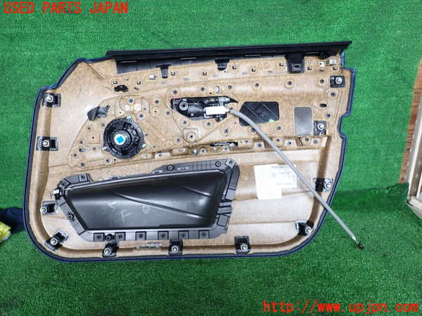 2UPJ-9230251264]BMW 523i ツーリング(XL20)(F11)左前ドア内張り 中古_3