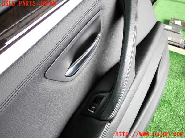 2UPJ-9230251324]BMW 523i ツーリング(XL20)(F11)左後ドア内張り 中古_2