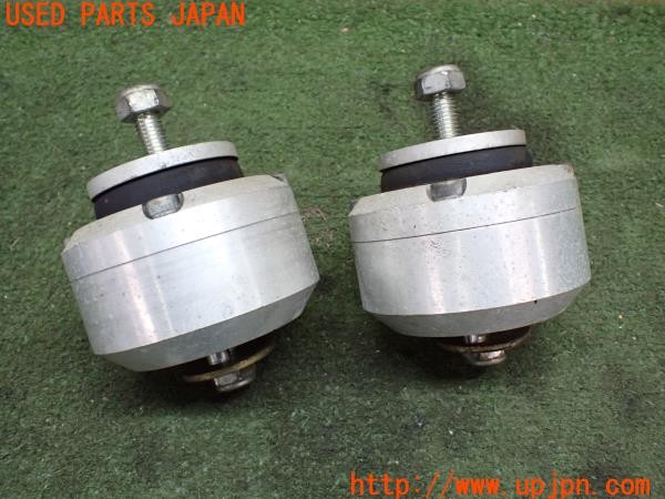 3UPJ=9230260116]BMW 318is(BE19 E36)VIBRA-TECHNICS エンジンマウント 中古_2
