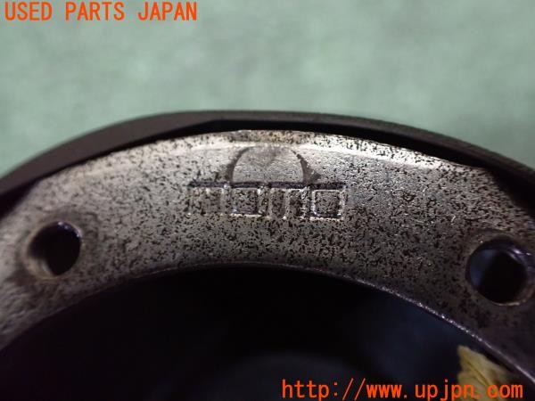 3UPJ=9230260618]BMW 318is(BE19 E36)MOMO モモ ステアリングボス 中古_5