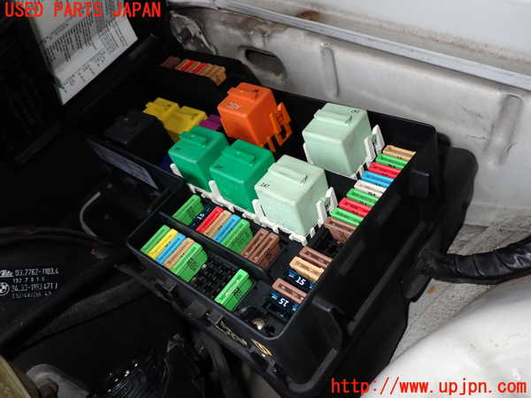 2UPJ-9230266741]BMW 318is クーペ(BE19)(E36)ヒューズボックス1 中古_2