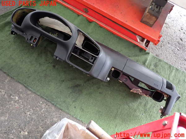 2UPJ-9230267505]BMW 318is クーペ(BE19)(E36)ダッシュボード 中古_2