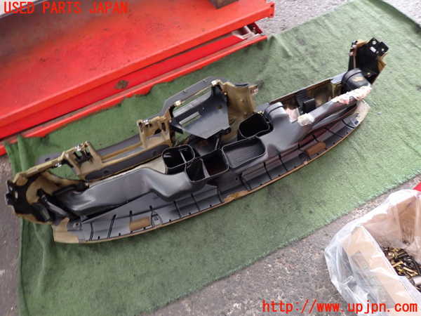 2UPJ-9230267505]BMW 318is クーペ(BE19)(E36)ダッシュボード 中古_4