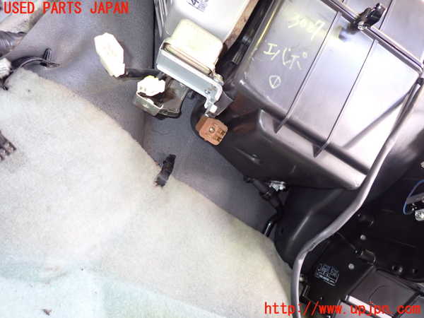 2UPJ-9230276081]フィガロ(FK10)エバポレーター1 中古_2
