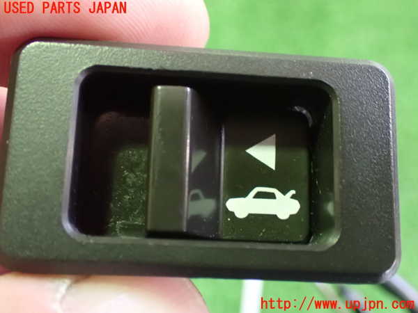 2UPJ-9230276308]フィガロ(FK10)スイッチ3 (トランク) 【ジャンク品】 中古_2