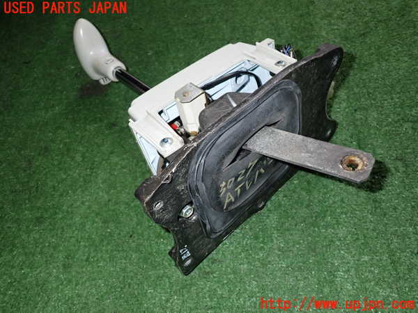 2UPJ-9230277555]フィガロ(FK10)ATシフトレバー 中古_3