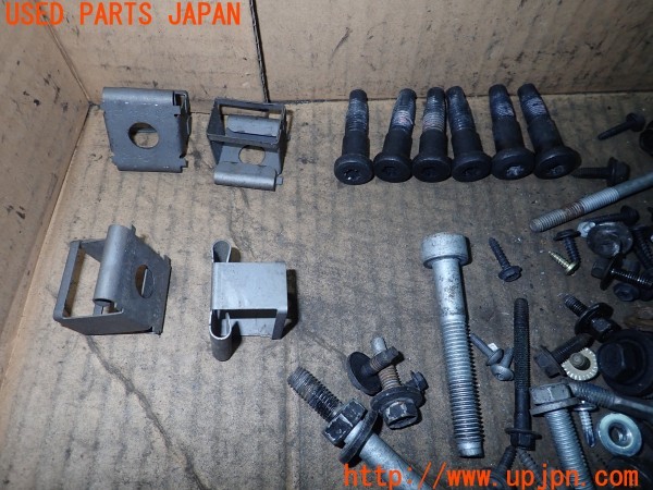 3UPJ=9230290720]PTクルーザー(PT2K20)ネジ・ナット・ステー類 セット ジャンク_2