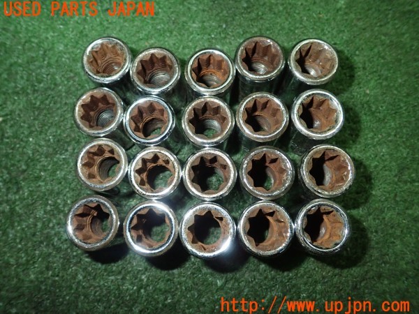 3UPJ=9230290967]PTクルーザー(PT2K20)社外 ホイールナット M12×P1.5 中古_4