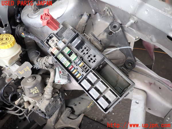 2UPJ-9230296741]PTクルーザー(PT2K20)ヒューズボックス1 中古_2
