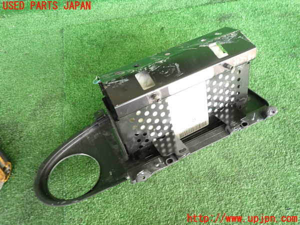 2UPJ-9230297870]PTクルーザー(PT2K20)助手席側エアバッグカバー 【ジャンク品】 中古_2