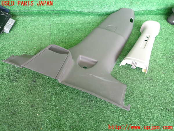 2UPJ-9230297665]PTクルーザー(PT2K20)右センターピラートリム 中古_3