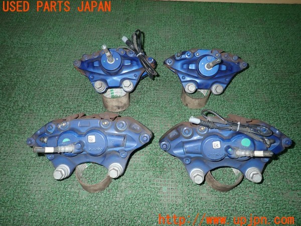 3UPJ=9230300301]BMW M4 クーペ(3C30 F82)純正 キャリパー 1台分 中古_2