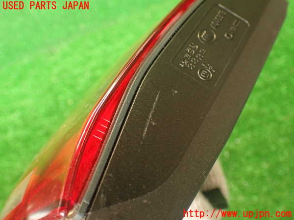 2UPJ-9230301550]BMW M4 クーペ(3C30)(F82)右リアフィニッシャー 中古_3