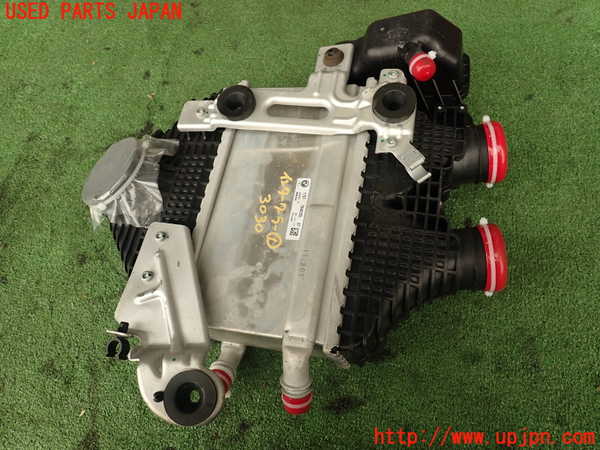 2UPJ-9230302451]BMW M4 クーペ(3C30)(F82)インタークーラー1 中古_2