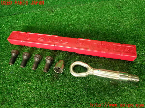 2UPJ-9230307805]BMW M4 クーペ(3C30)(F82)車載工具 中古_2