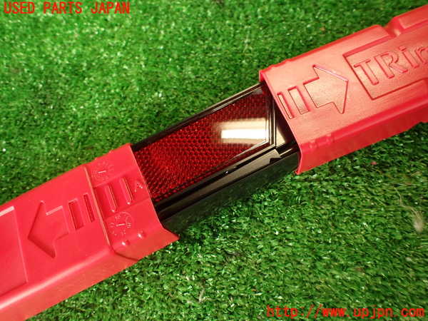 2UPJ-9230307805]BMW M4 クーペ(3C30)(F82)車載工具 中古_3