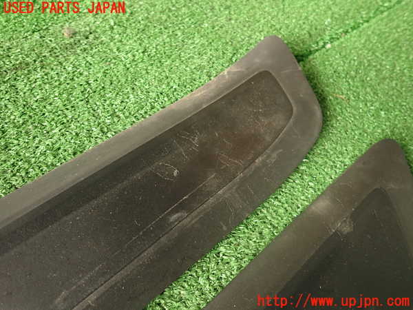 2UPJ-9230307740]BMW M4 クーペ(3C30)(F82)スカッフプレート 中古_3