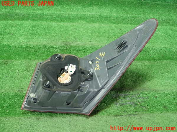 1UPJ-9230311536]レクサス・GS300h(AWL10)左テールランプ 中古_3