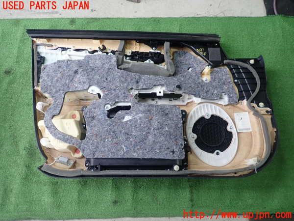 1UPJ-9230311234]レクサス・GS300h(AWL10)右前ドア内張り 中古_3