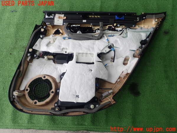 1UPJ-9230311324]レクサス・GS300h(AWL10)左後ドア内張り 中古_3