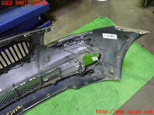 1UPJ-9230321010]BMW 528i(FR30 F10)フロントバンパー 中古_4