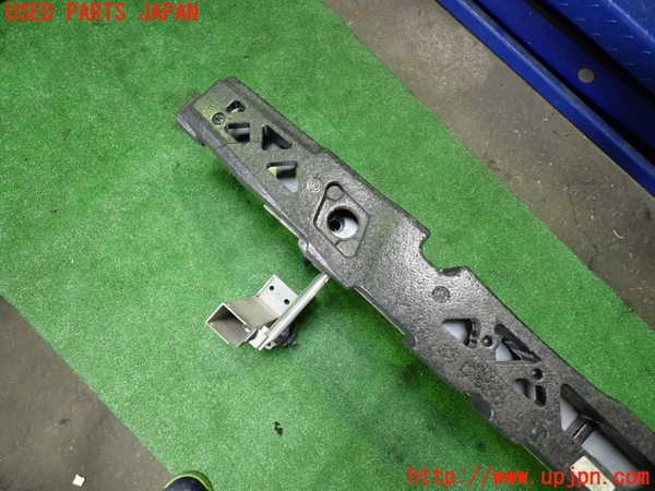1UPJ-9230321014]BMW 528i(FR30 F10)フロントバンパーホースメント 中古_3