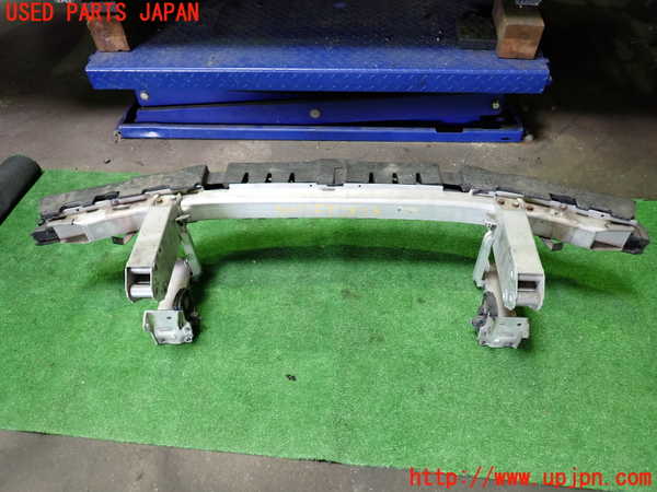 1UPJ-9230321014]BMW 528i(FR30 F10)フロントバンパーホースメント 中古_4