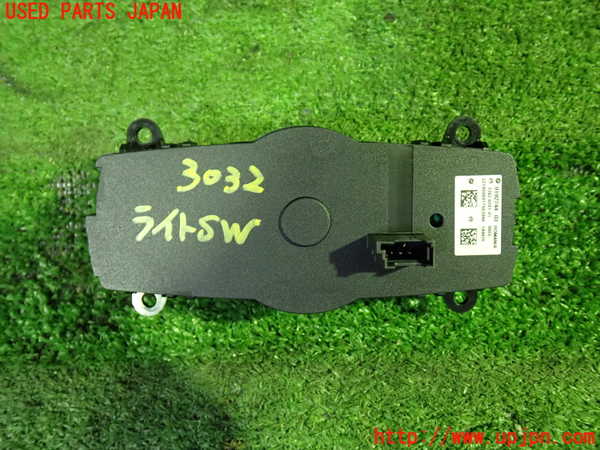 1UPJ-9230326285]BMW 528i(FR30 F10)ライトスイッチ 中古_2