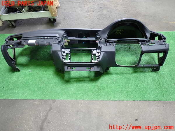 1UPJ-9230327505]BMW 528i(FR30 F10)ダッシュボード 中古_4