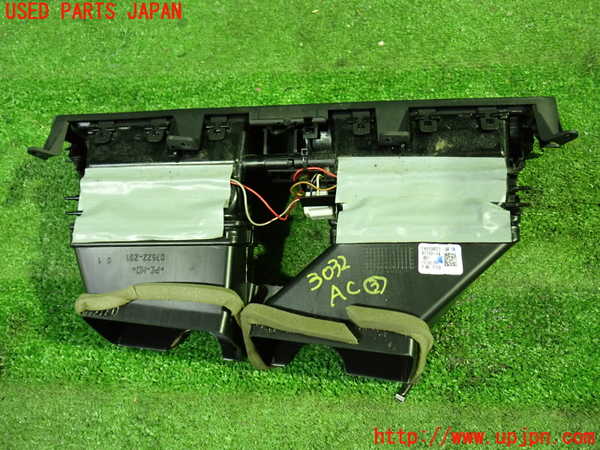 1UPJ-9230327528]BMW 528i(FR30 F10)エアコン吹き出し口3 (真中) 中古_2