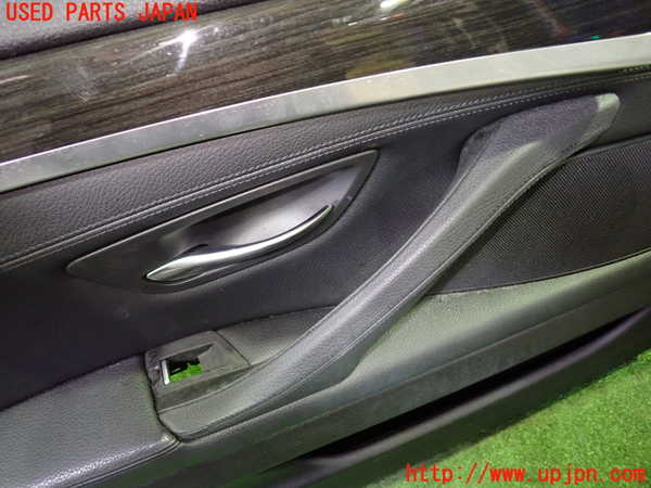 1UPJ-9230321264]BMW 528i(FR30 F10)左前ドア内張り 中古_2