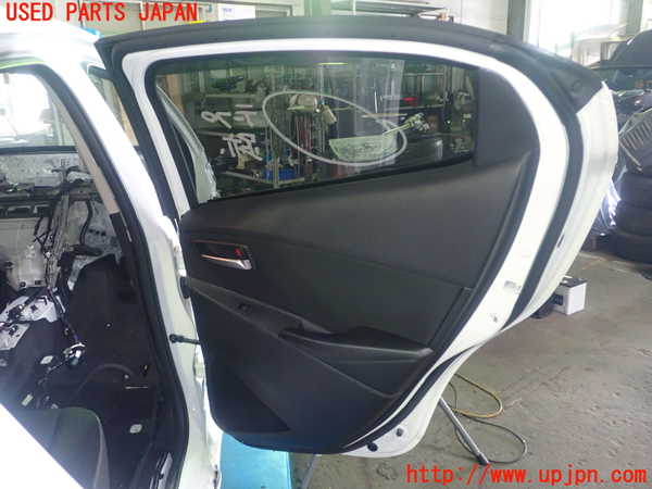 1UPJ-9230331290]MAZDA2(デミオ)(DJLFS)右後ドア M3Q8 ジャンク部品取り_5