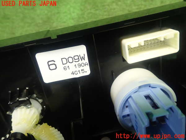 1UPJ-9230336066]MAZDA2(デミオ)(DJLFS)エアコンスイッチ1 中古_4